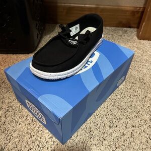 Hey Dude womens Black Moccasins